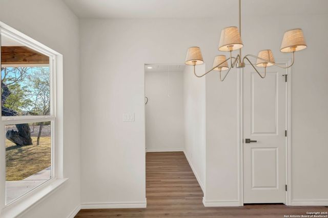 125 County Road 4616, Hondo, TX 78861