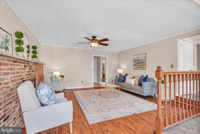 517 PERRY DR, Mount Laurel, NJ 08054