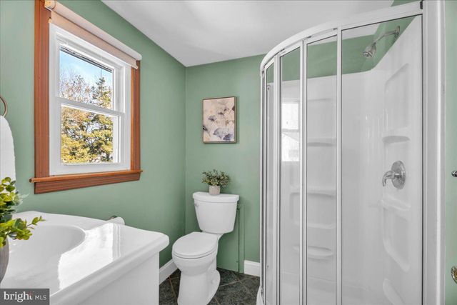 517 PERRY DR, Mount Laurel, NJ 08054