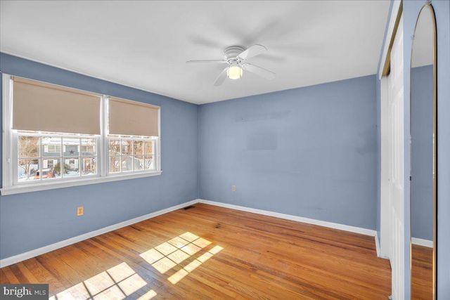 517 PERRY DR, Mount Laurel, NJ 08054