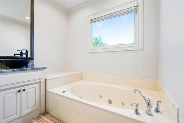 3216 Darlington Circle, Lexington, KY 40509