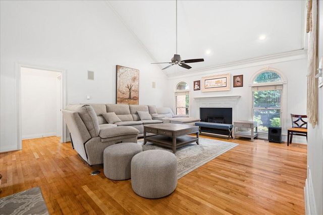 3216 Darlington Circle, Lexington, KY 40509