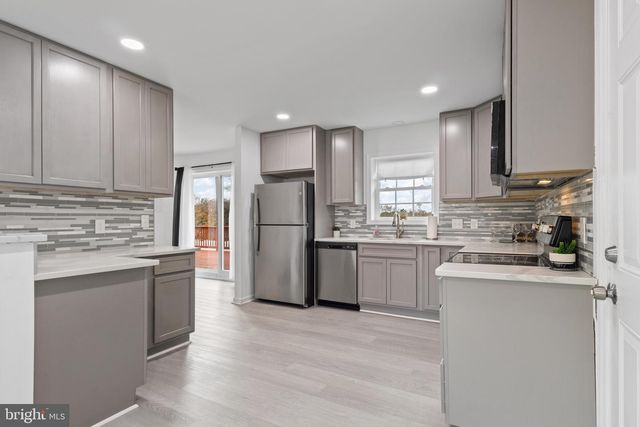 11511 PISCATAWAY RD, Clinton, MD 20735