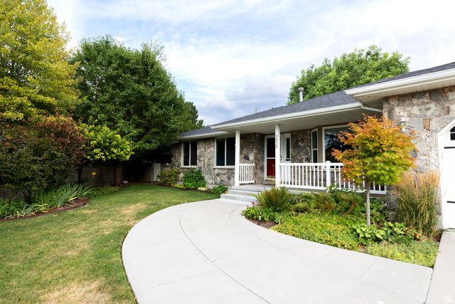 5939 S NOBLE OAKS CIR, Murray, UT 84123