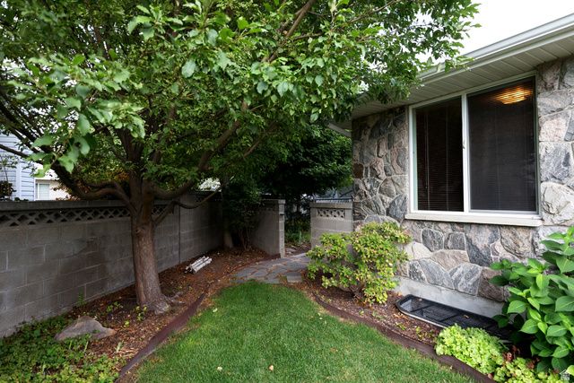5939 S NOBLE OAKS CIR, Murray, UT 84123