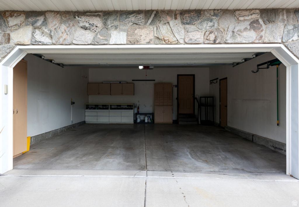 5939 S NOBLE OAKS CIR, Murray, UT 84123 — photo 4
