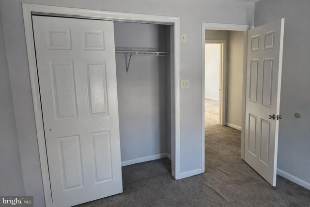 423 W JACKSON AVE, Magnolia, NJ 08049