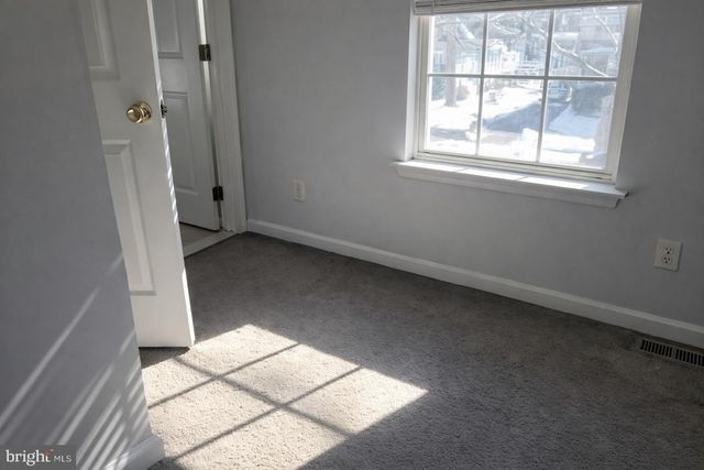 423 W JACKSON AVE, Magnolia, NJ 08049