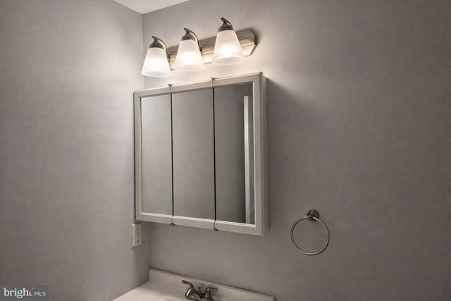 423 W JACKSON AVE, Magnolia, NJ 08049