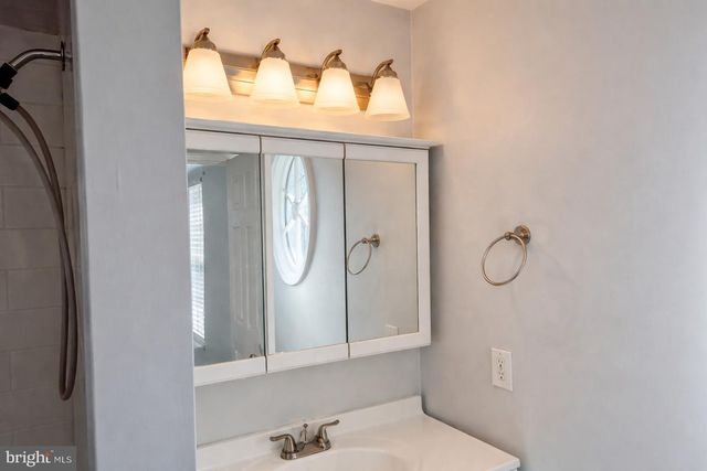 423 W JACKSON AVE, Magnolia, NJ 08049