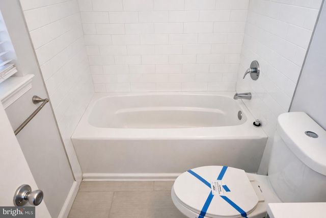 423 W JACKSON AVE, Magnolia, NJ 08049