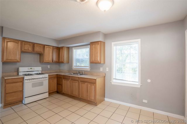 4652 N Main Street, Tulsa, OK 74126