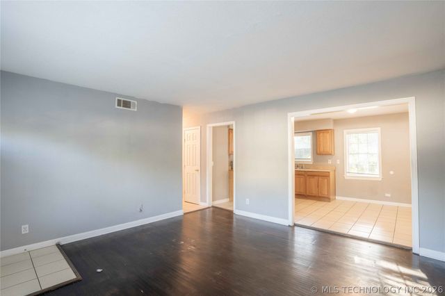 4652 N Main Street, Tulsa, OK 74126