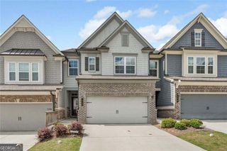 649 Isom Walk, Suwanee, GA 30024