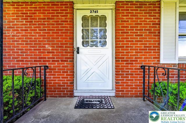 2765 Northampton Street, Palmer Twp, PA 18045