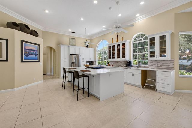 1048 DIAMOND HEAD Way, Palm Beach Gardens, FL 33418