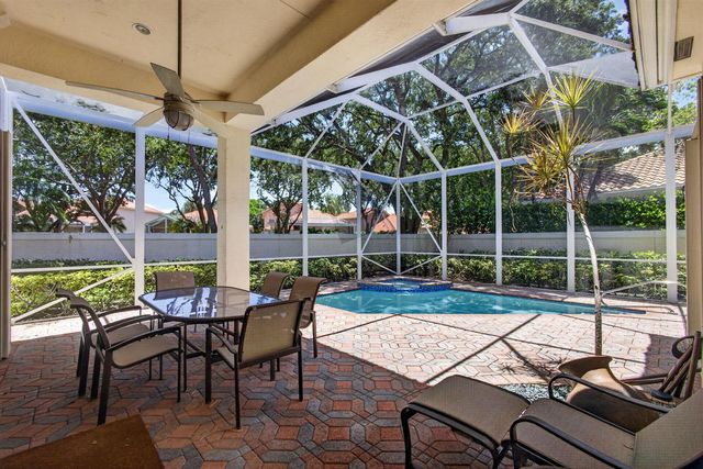 1048 DIAMOND HEAD Way, Palm Beach Gardens, FL 33418
