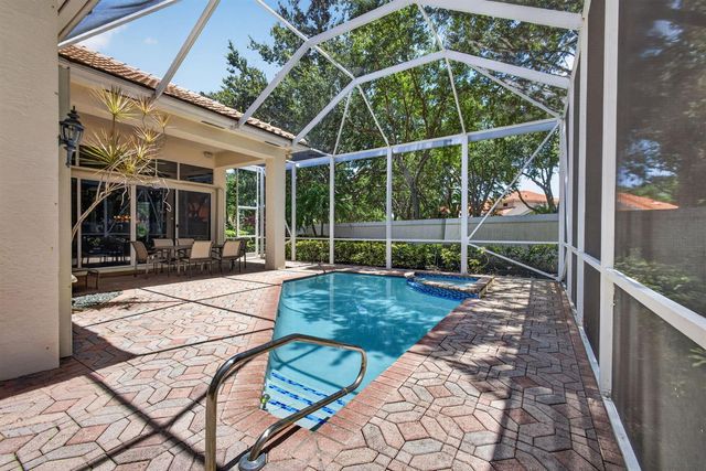 1048 DIAMOND HEAD Way, Palm Beach Gardens, FL 33418