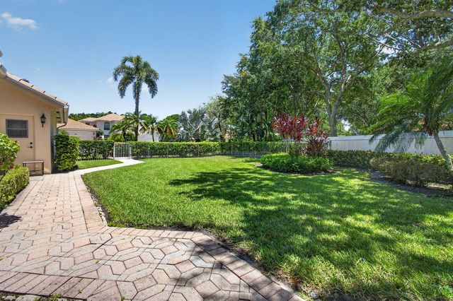 1048 DIAMOND HEAD Way, Palm Beach Gardens, FL 33418