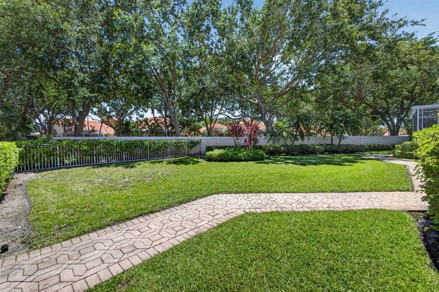 1048 DIAMOND HEAD Way, Palm Beach Gardens, FL 33418