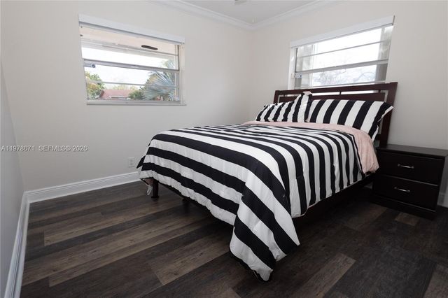 4480 NW 61st St, North Lauderdale, FL 33319