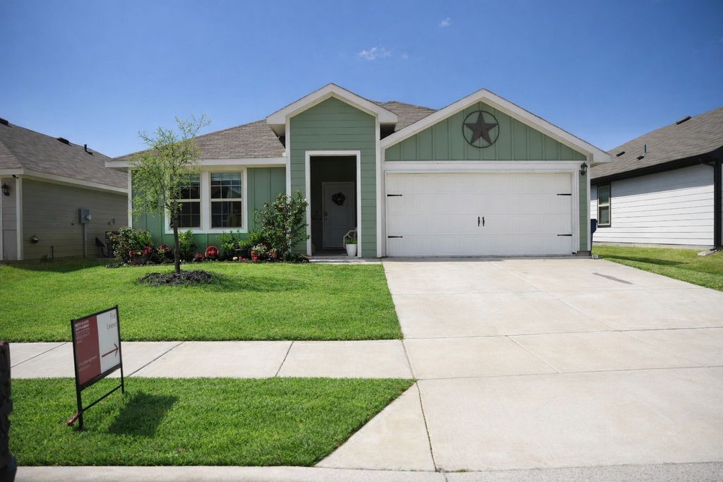 6440 Water Rapids Drive, Princeton, TX 75407