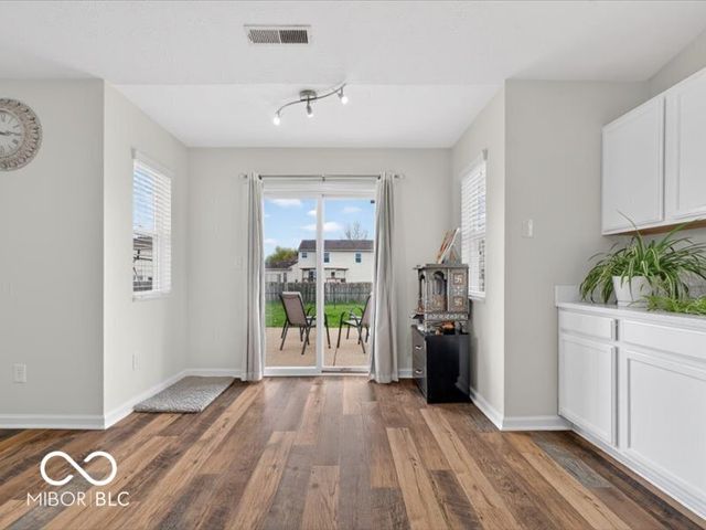 8625 Baypointe Drive, Avon, IN 46123