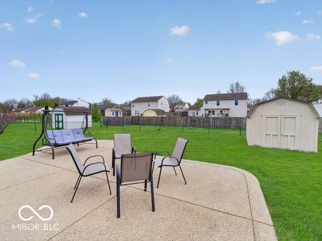 8625 Baypointe Drive, Avon, IN 46123