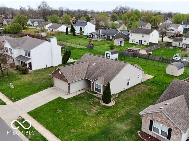 8625 Baypointe Drive, Avon, IN 46123