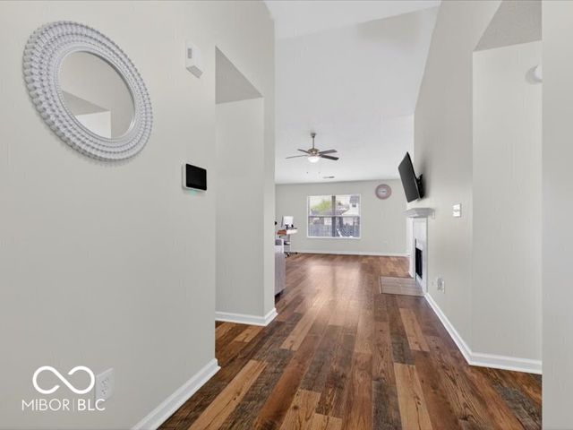 8625 Baypointe Drive, Avon, IN 46123