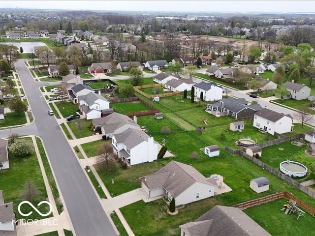 8625 Baypointe Drive, Avon, IN 46123