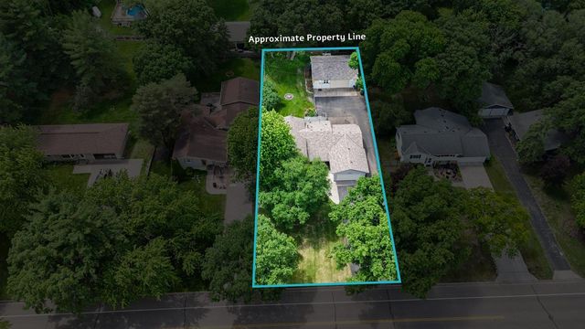 8378 Groveland Road, Mounds View, MN 55112