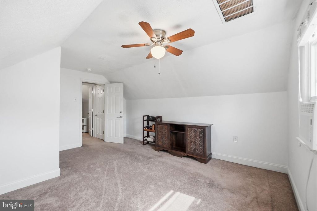 Image 19 of property listing at 715 OPUS AVE, Capitol Heights, MD 20743