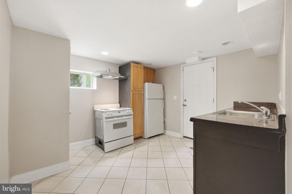Image 29 of property listing at 715 OPUS AVE, Capitol Heights, MD 20743