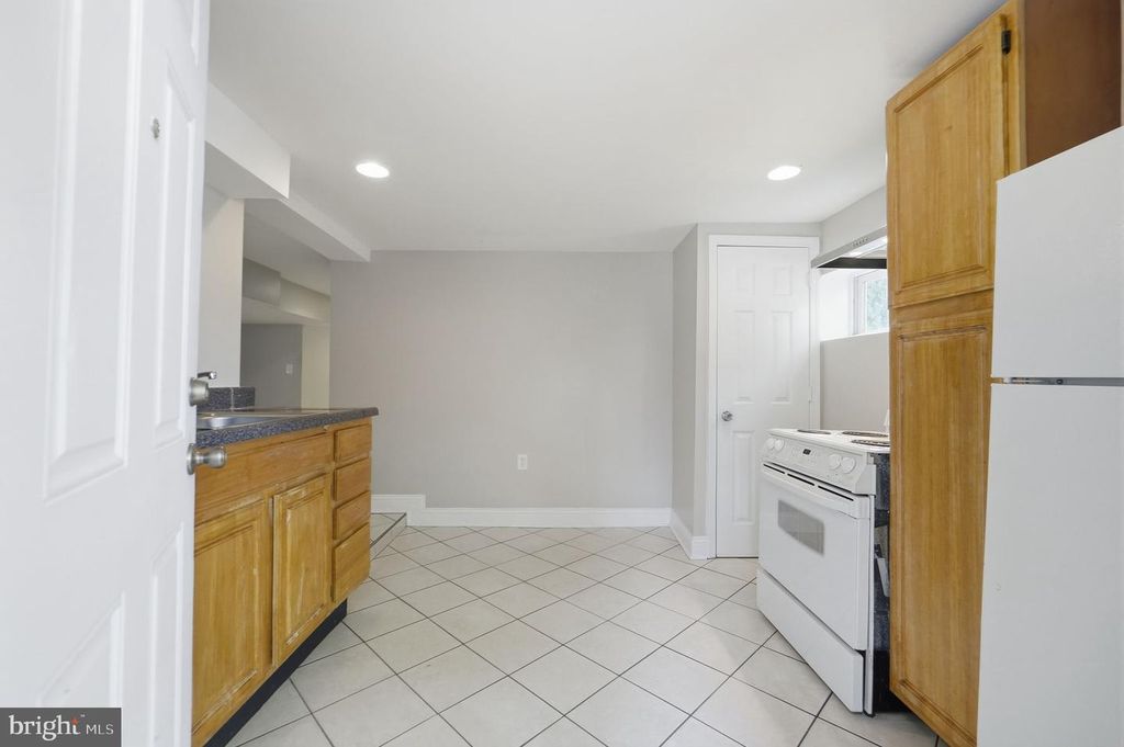 Image 31 of property listing at 715 OPUS AVE, Capitol Heights, MD 20743