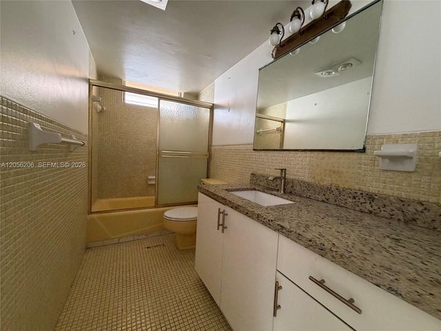 2980 Point East Drive D102, Aventura, FL 33160