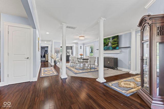 6956 Highland Ridge Court, Indianapolis, IN 46237