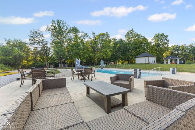 6956 Highland Ridge Court, Indianapolis, IN 46237