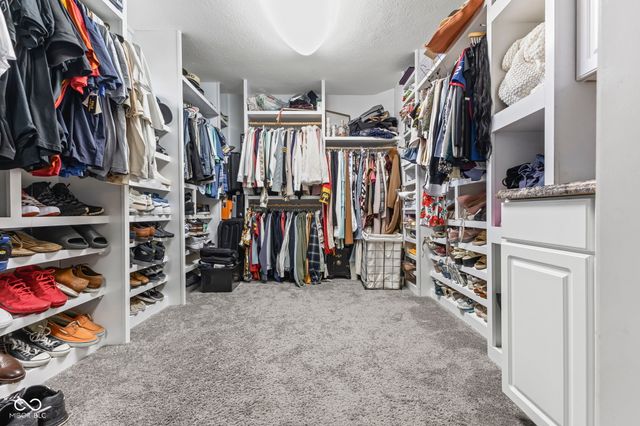 6956 Highland Ridge Court, Indianapolis, IN 46237