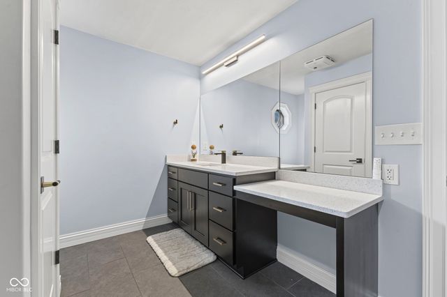 6956 Highland Ridge Court, Indianapolis, IN 46237