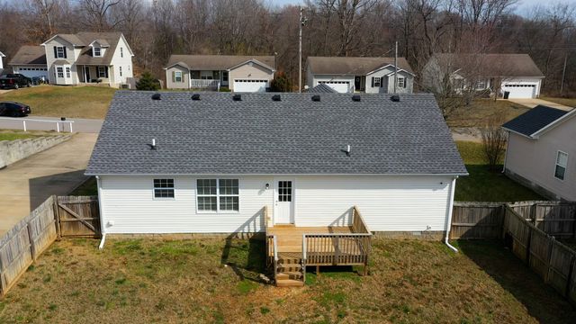 215 Grant Ave, Oak Grove, KY 42262