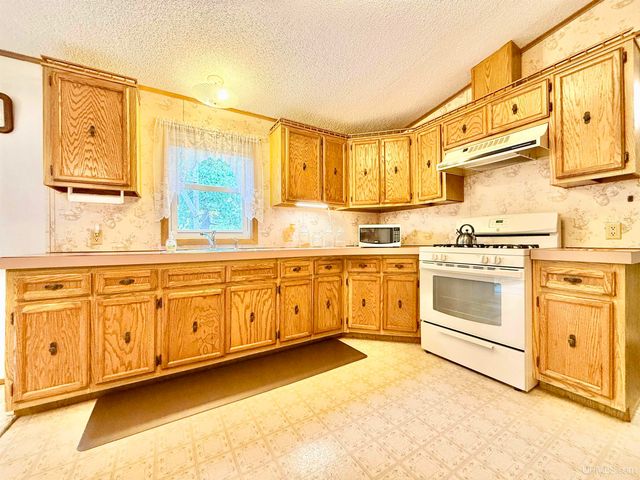 2600 S Hill Lot 41 Road, Gladstone, MI 49837