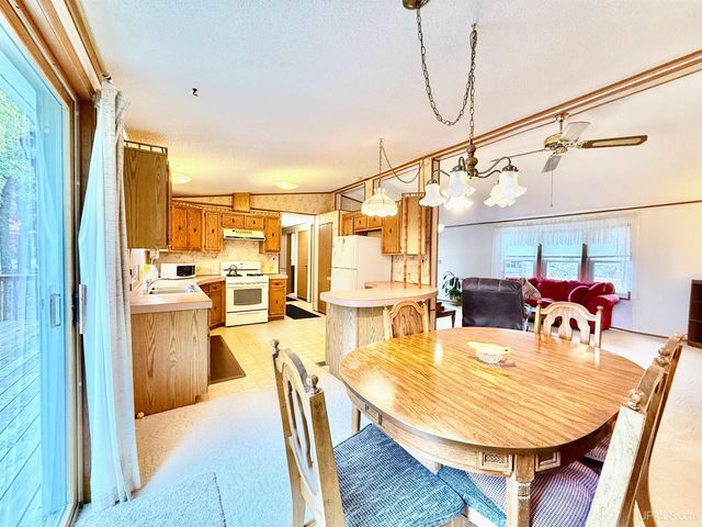 2600 S Hill Lot 41 Road, Gladstone, MI 49837