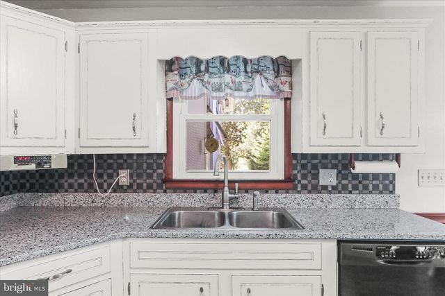 930 WESTMINSTER AVE, Hanover, PA 17331