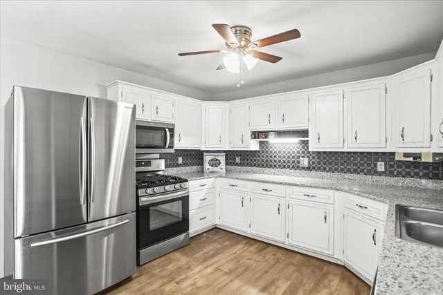 930 WESTMINSTER AVE, Hanover, PA 17331