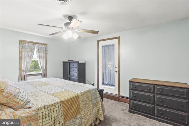 930 WESTMINSTER AVE, Hanover, PA 17331