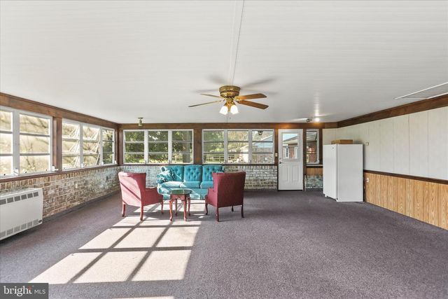 930 WESTMINSTER AVE, Hanover, PA 17331