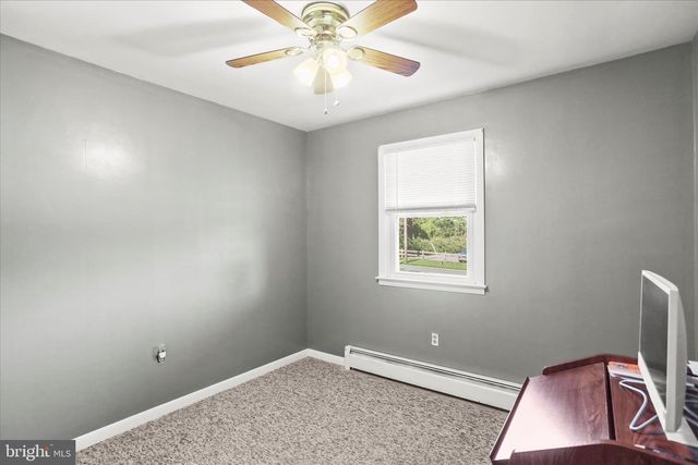 930 WESTMINSTER AVE, Hanover, PA 17331