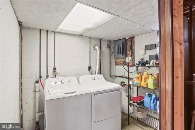 930 WESTMINSTER AVE, Hanover, PA 17331