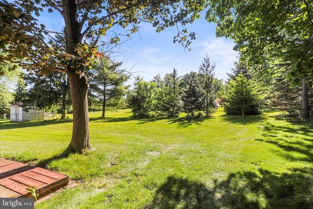 930 WESTMINSTER AVE, Hanover, PA 17331